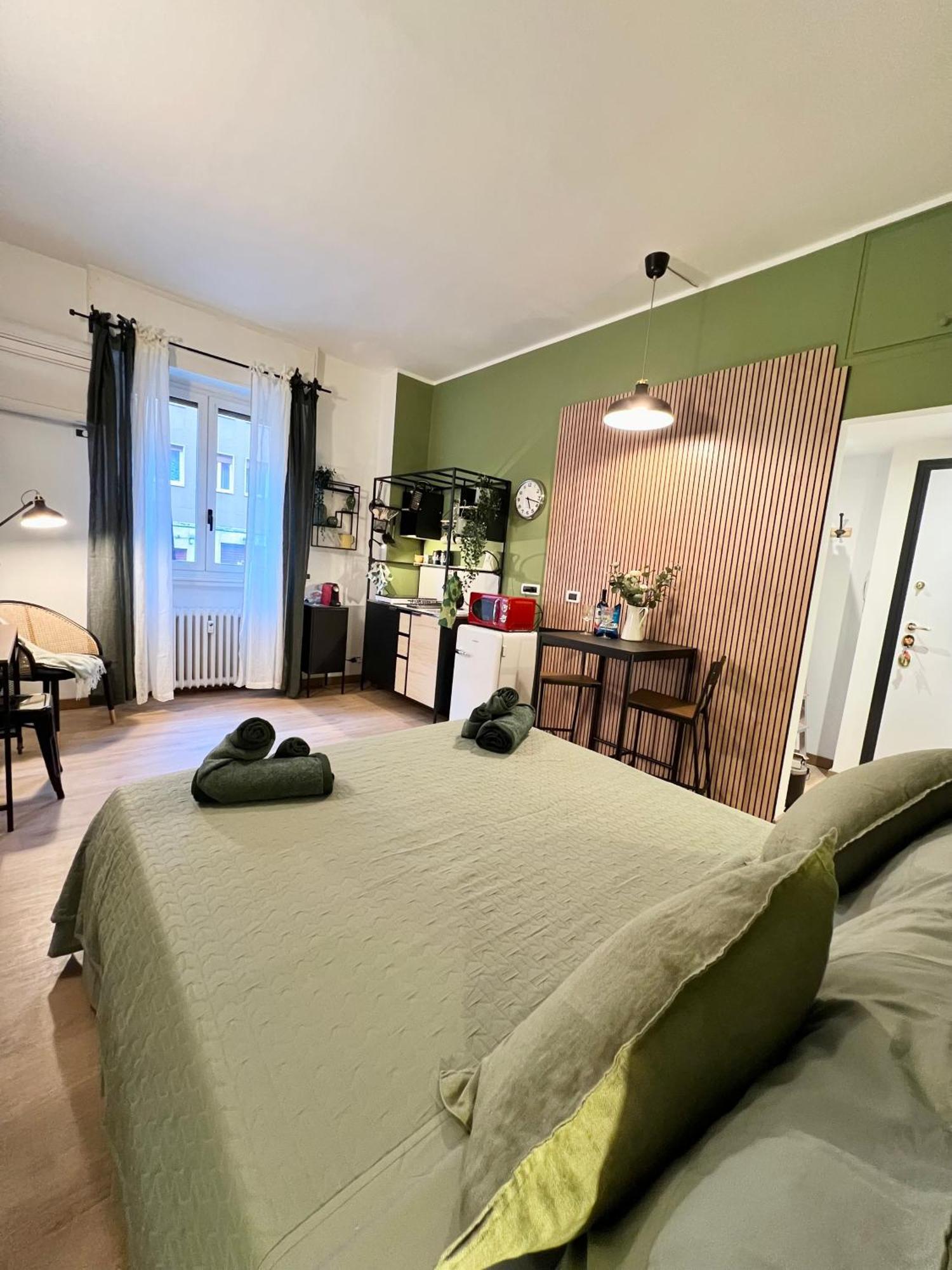 La Bella Milano Charme Apartment 3 Km Away From Duomo/ Netflix & Wi-Fi Included Zewnętrze zdjęcie