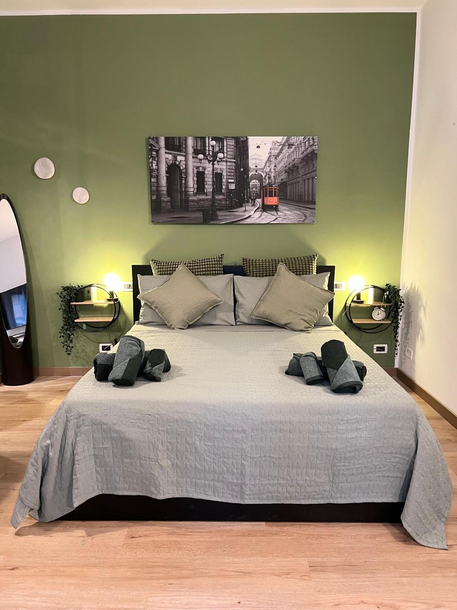 La Bella Milano Charme Apartment 3 Km Away From Duomo/ Netflix & Wi-Fi Included Zewnętrze zdjęcie