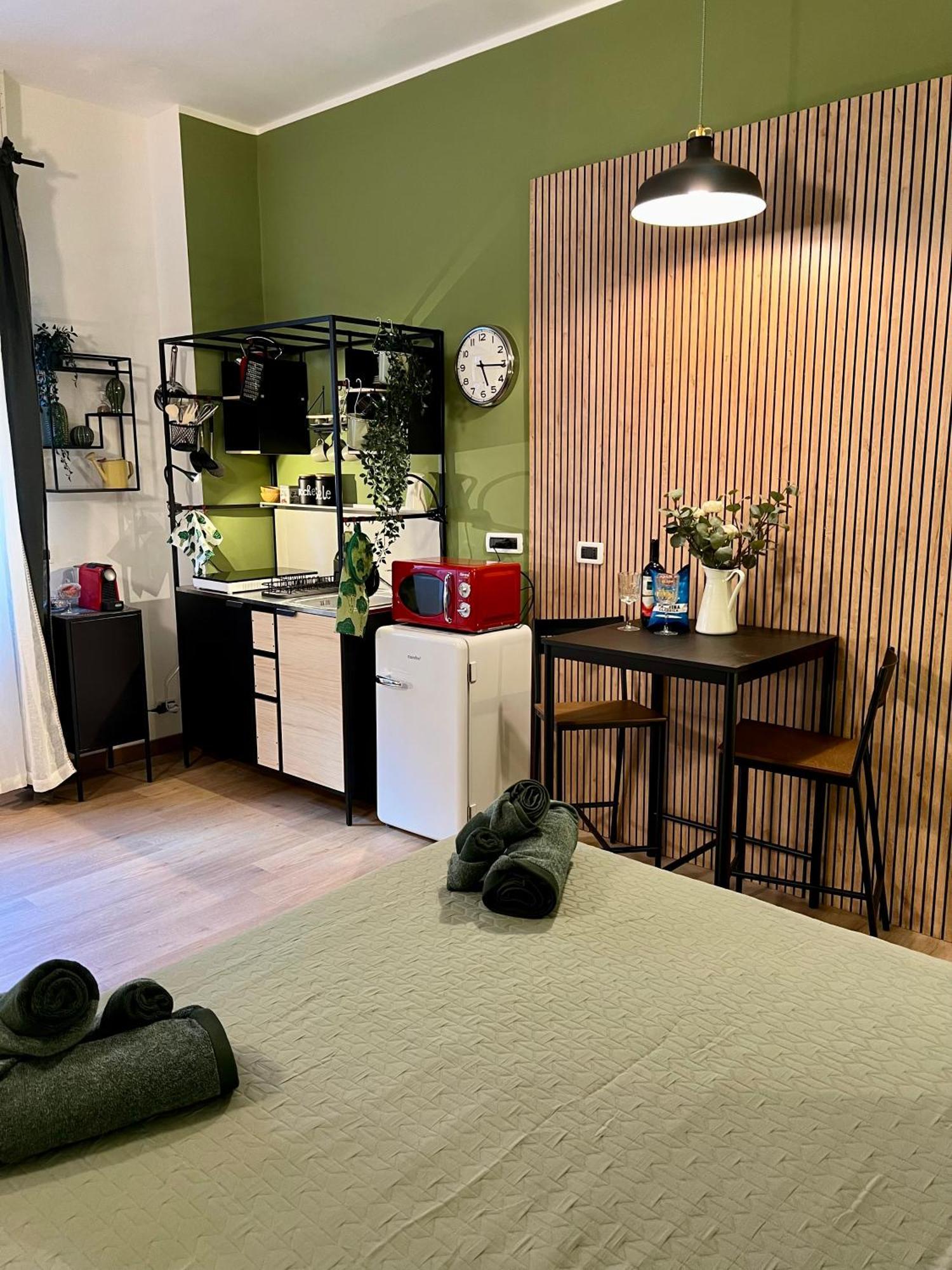 La Bella Milano Charme Apartment 3 Km Away From Duomo/ Netflix & Wi-Fi Included Zewnętrze zdjęcie